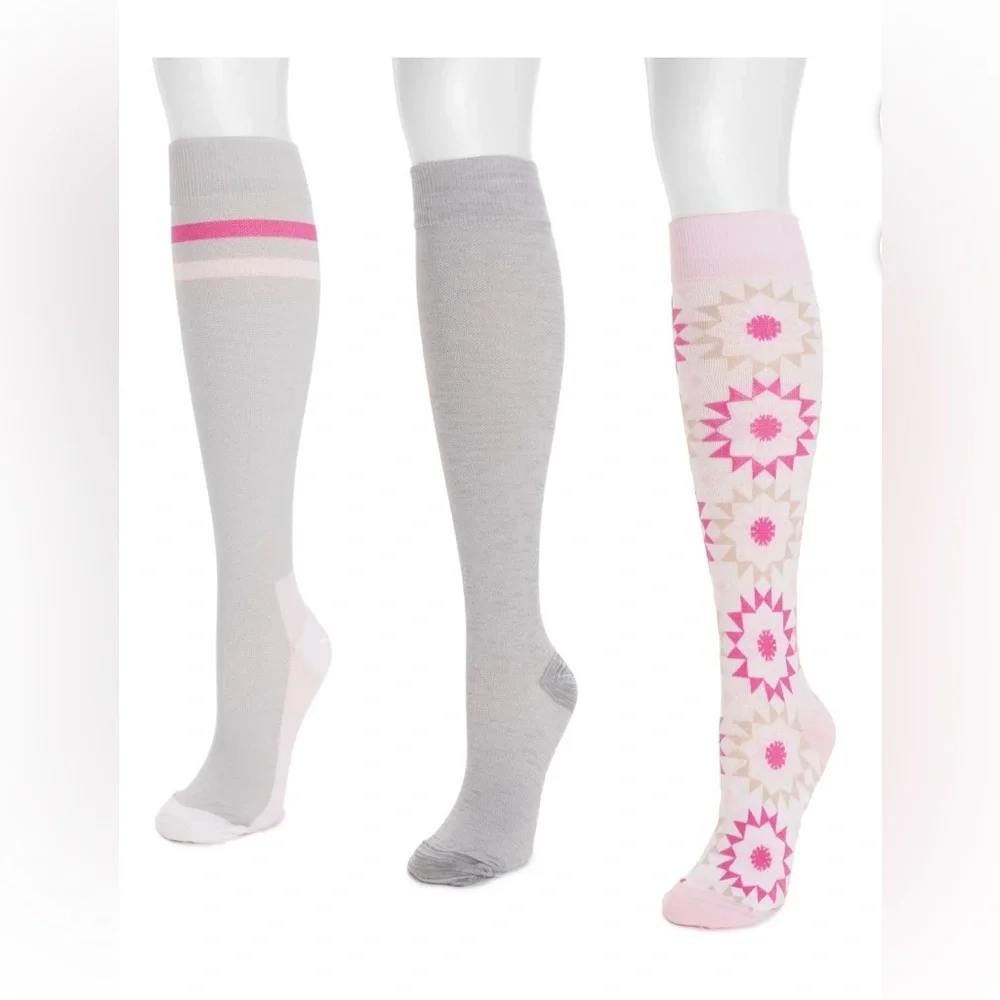 MUK LUKS Women's Compression Nylon Knee-High Socks, 3 pack , 6-10 size
